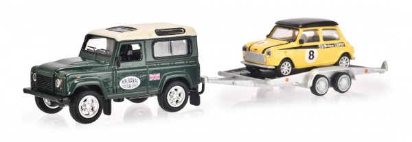 Land Rover Defender mit Anhänger und Mini Cooper "Mini Maniac"