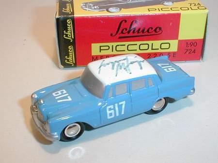 Mercedes-Benz 220 SE, Böhringer, mit Unterschrift