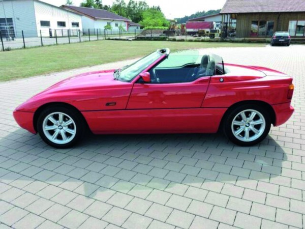 BMW Z1 offen, rot