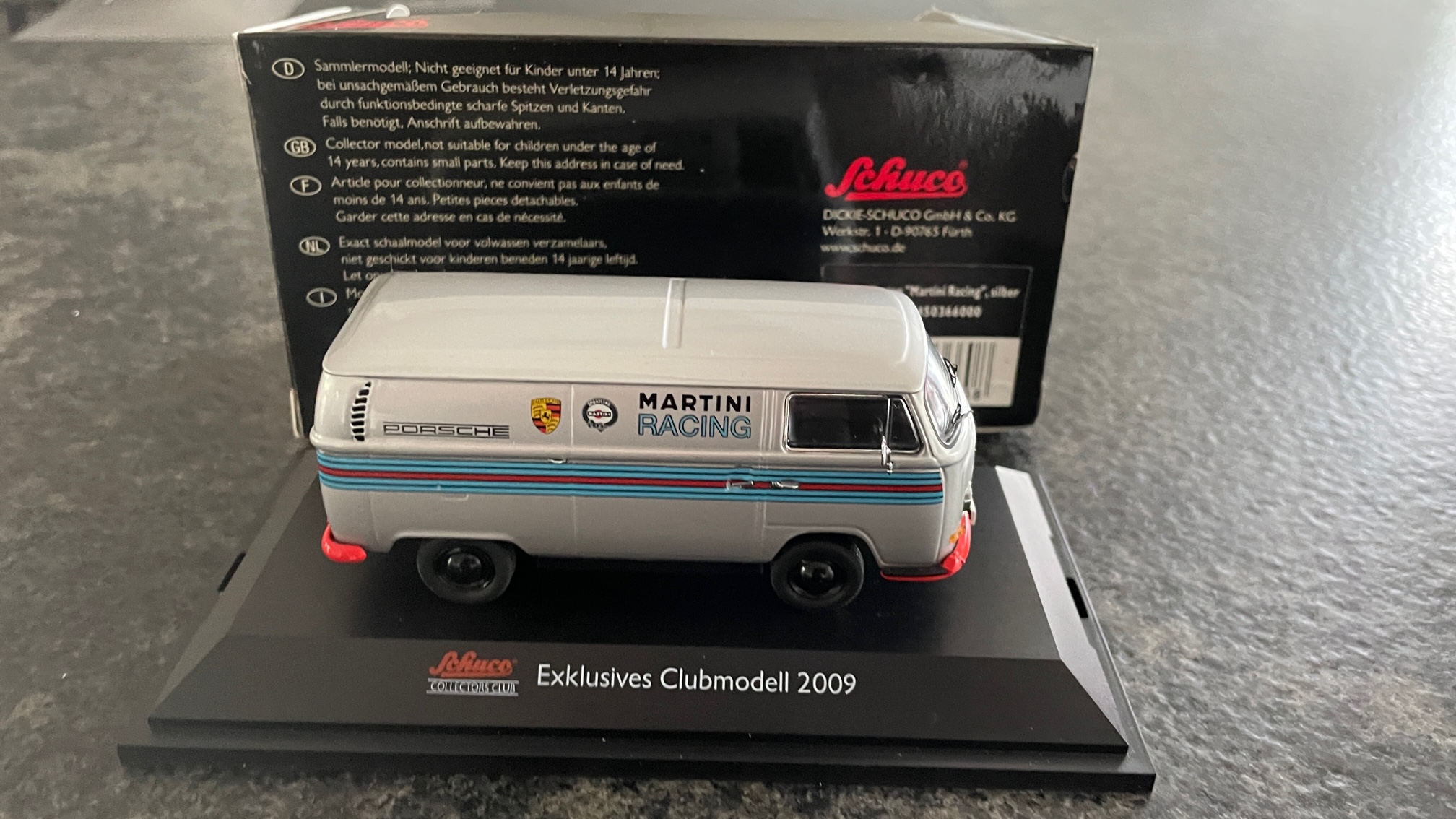 VW T A Martini Racing Clubmodell Historically Passenger Car Delivery Vans Schuco