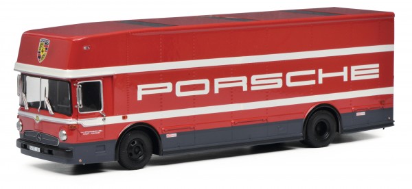 Renntransporter "Porsche"